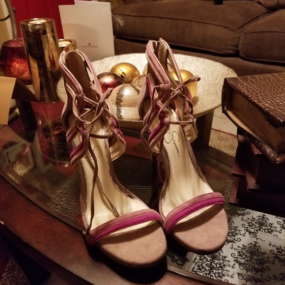 Jessica Simpson BN size 7.5 Tan Heels - Picture 1 of 8